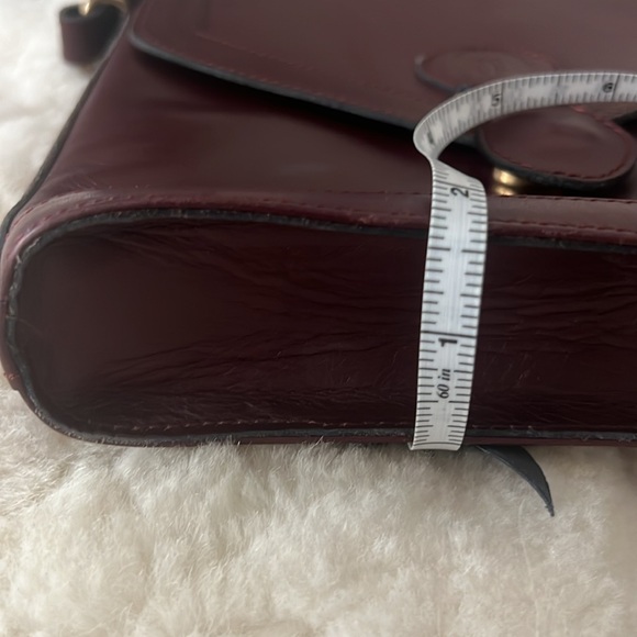 Crossbody - Picture 8 of 11